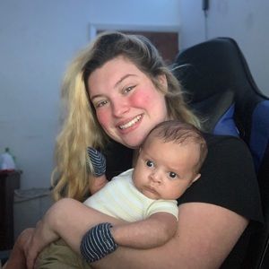 Meet your Posher, Amber